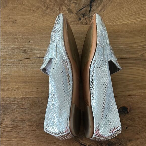 AGL Silver Softy Pointy Toe Moccasin Loafers Size 40.5 | US 10.5 Reg. $370 - Picture 3 of 12